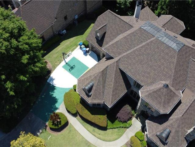 841 Camden Park Court NE