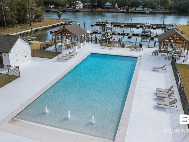 841 Inlet Circle