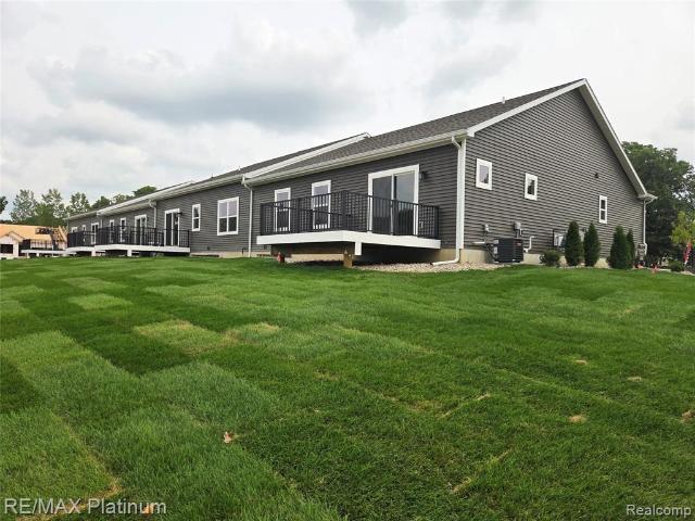 841 Oakwood Circle # 12
