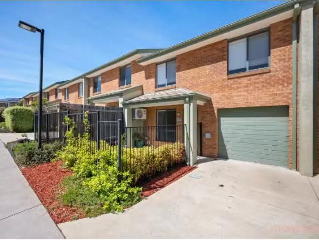 8/41 Lawrenson Circuit, Jacka Townhouse for rent Listed by Mo.