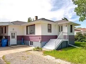 Carstairs, Alberta - Garden, Parking, Cellar