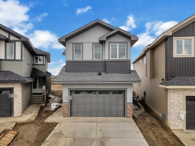 8422 A St Nw, Edmonton, AB, T5T 7X2 house for sale | Listing ID E4506 | Royal LePage