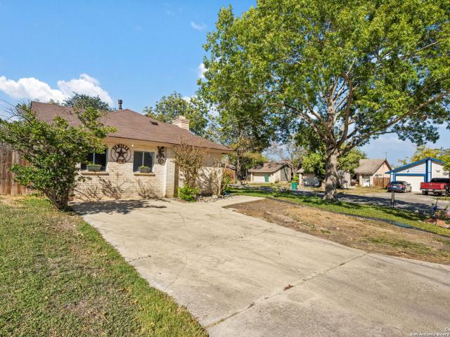8423 Clear Meadow, Converse, TX 78109 | MLS #1972