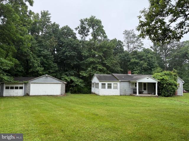 8423 Paw Road