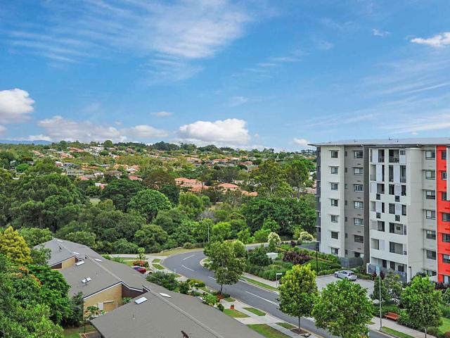 8/42 Curwen Terrace, CHERMSIDE, QLD 4032