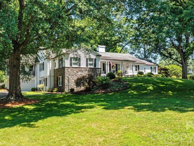 842 N Center St, Hickory, NC 28601 | MLS #4368