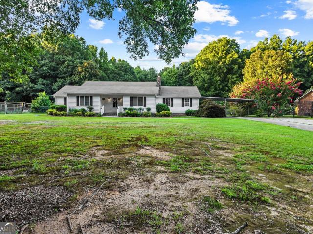 842 Twin Oaks Drive