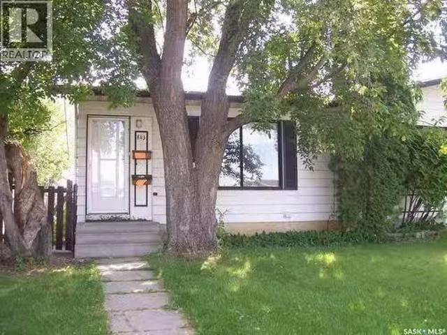 843 7Th Street E, Prince Albert, SK, S6V 6T3 house for sale.