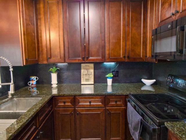 843 Leisure World