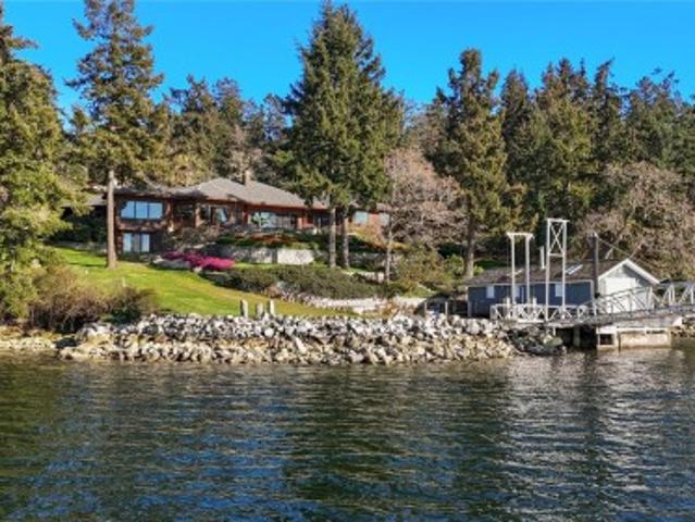 8440 Lawrence Rd, Central Saanich, BC, V8M 1S5 house for sale | Listing ID 1032 | Royal LePage
