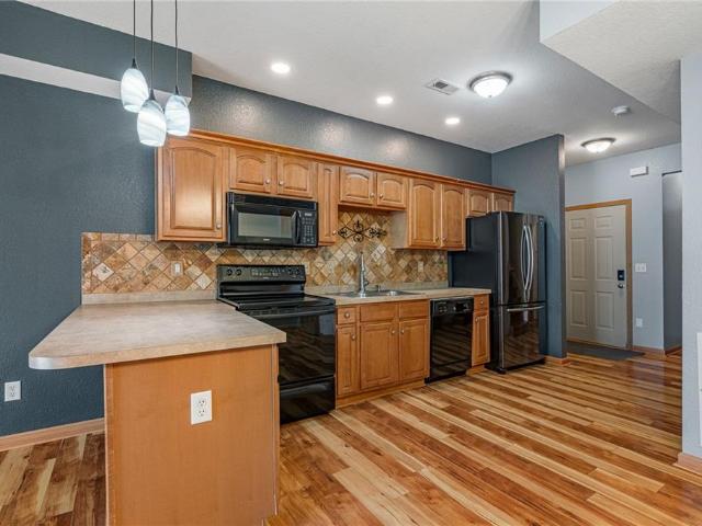 844 S Woodson Court