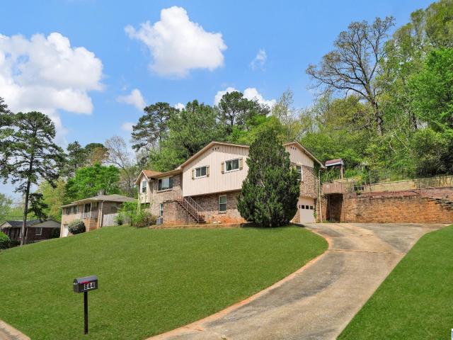 844 Sherwood Forest Drive