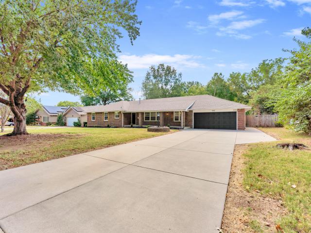 844 W Maplewood Street
