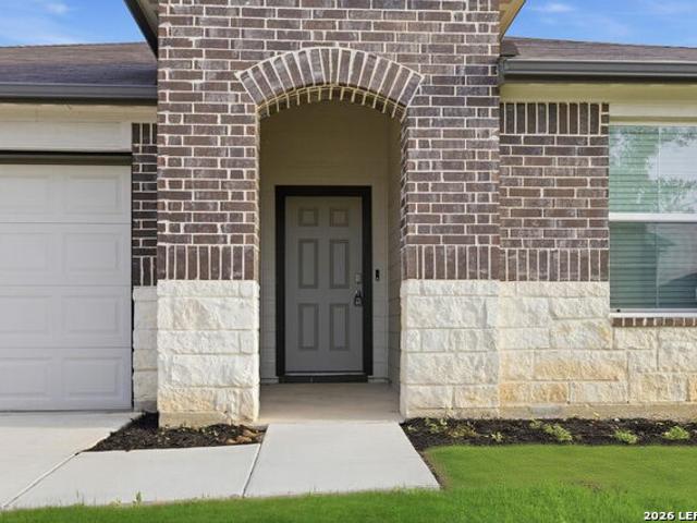 845 Bahia Pl