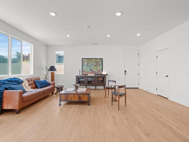 845 Hana Ave 2