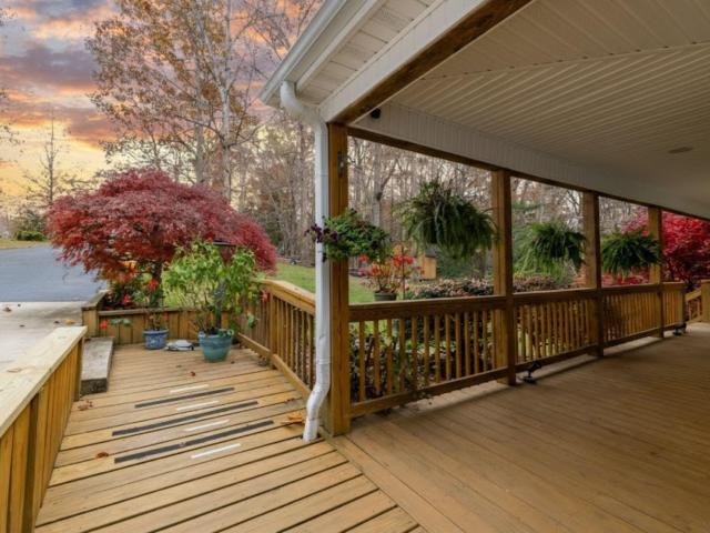 845 Lees Point Drive