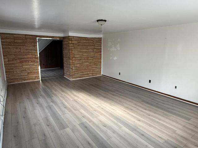 845 N Vine Street