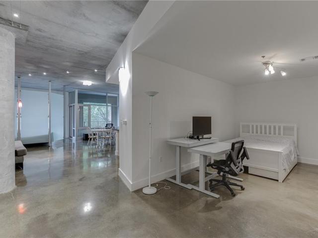 845 Spring Street NW 127