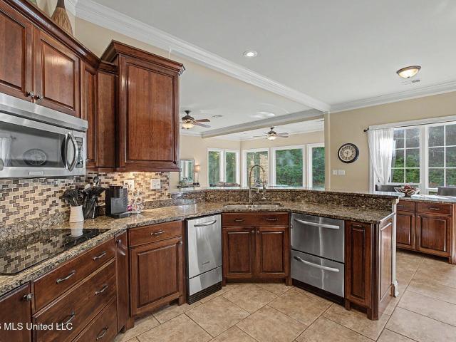 8465 Belmor Lakes Drive