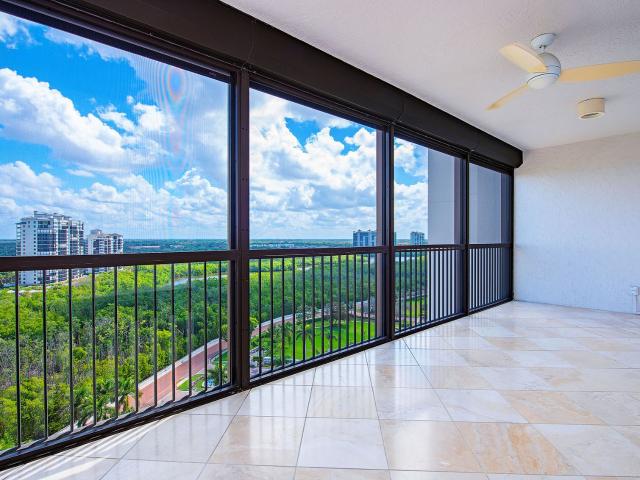 8473 Bay Colony Drive, 1602, Naples, US, FL