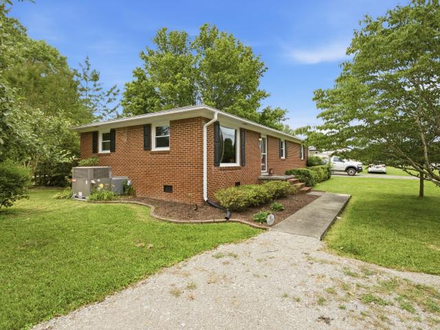 847 Anthony Ave