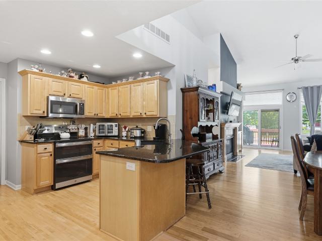 847 SE Williams Court