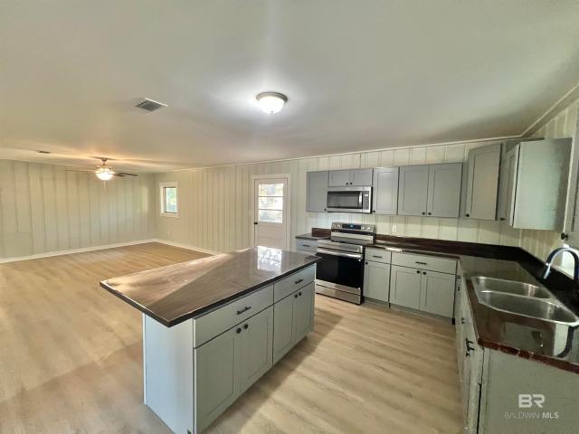 847 Sidney E Manning Boulevard