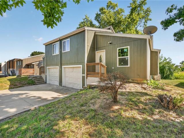 8484 & 8486 Lane Drive