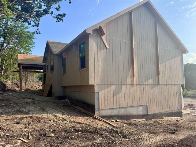 8485 Eagle Creek Drive