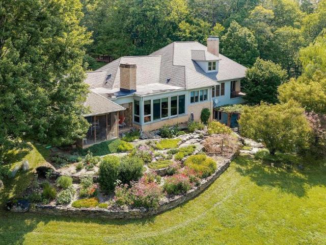 8486 Rockfish Valley Hwy