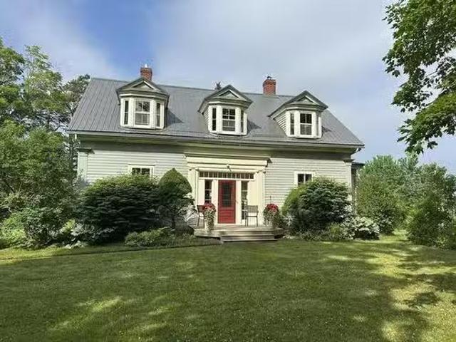 8480 Highway 2, Great Village, NS, B0M 1L0 house for sale L.