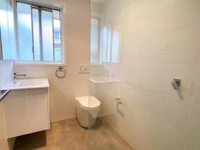 8/48 Richard Avenue