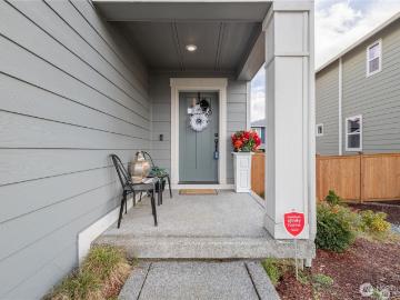 848 Vine Maple Street SE