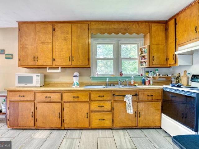 8497 Kilby Woods Drive