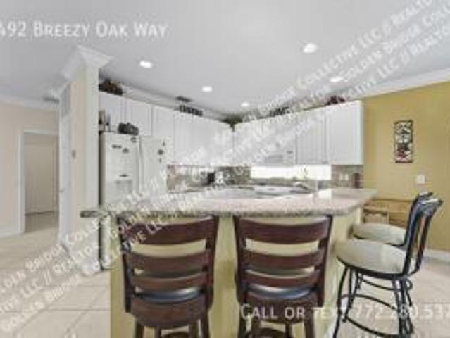 8492 Breezy Oak Way