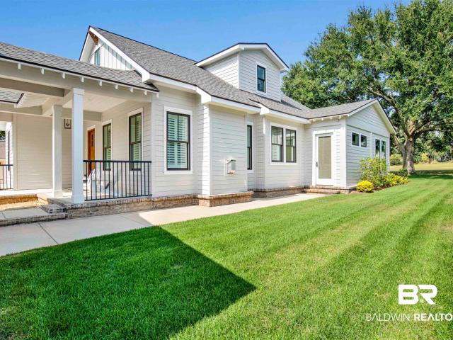 849 Apricot Lane