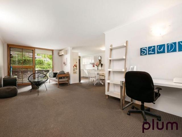 8/49, Bishop Street, ST LUCIA, Rent – $675 per week