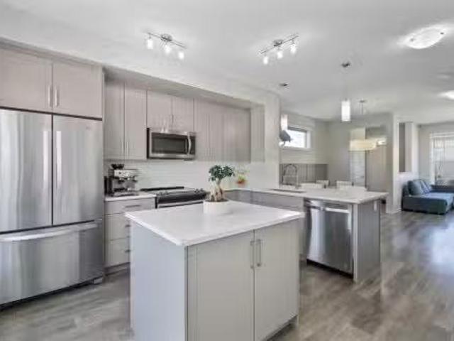 849 Mahogany Boulevard Se, Calgary, AB, T3M 2H1 house for sa.