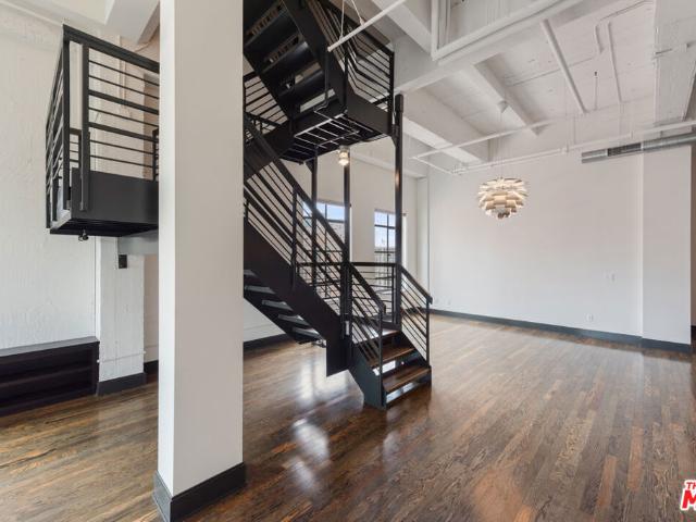 849 S Broadway 1210