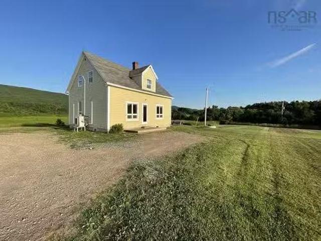 84 5308 Road, St. Joseph Du Moine, NS, B0E 3A0 house for sal.