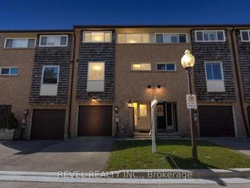 Townhouse for sale in Halton - Garden, Balcony