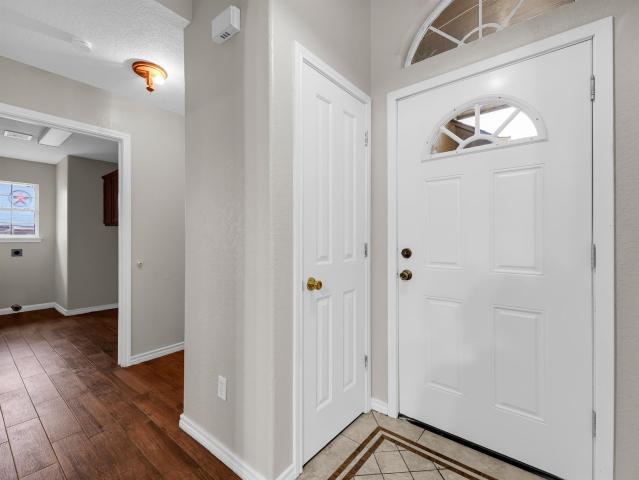 84 Thomas Dr