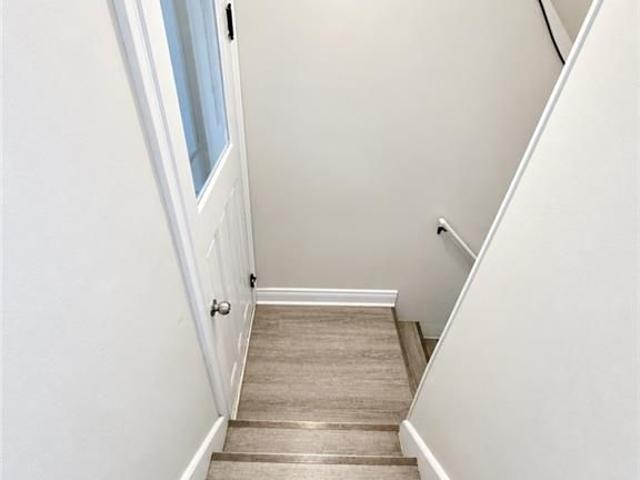 84 WEBER Street S, Waterloo, Ontario, N2J1Z9