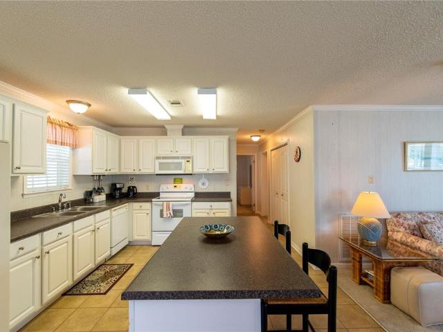 84 Windmill Blvd, Punta Gorda, FL 33950 | MLS #C7493