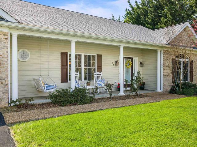 84 windsor dr