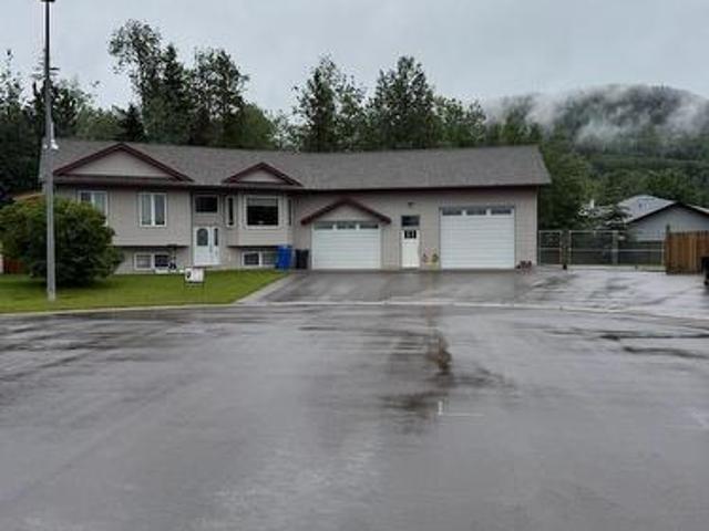 84 Wolverine Avenue, Tumbler Ridge, BC, V0C 2W0 house for sale | Listing ID 10393 | Royal LePage