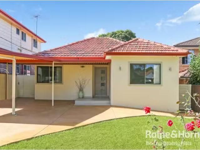 84 Armitree Street, KINGSGROVE House for rent Listed by Sam S.