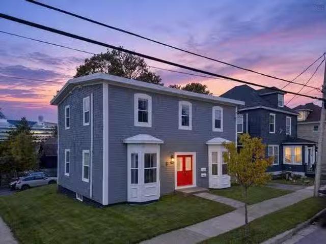 84 Charlotte Street, Sydney, NS, B1P 1B7 house for sale Lis.