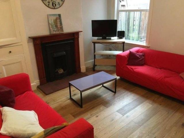 84 Cherington Road, Stirchley, B29 7SR, United Kingdom | Room for rent #124717212 | Rentberry