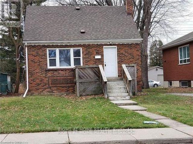 84 Ewen Road, Hamilton, ON, L8S 3C5 house for lease | Listing ID X13595 | Royal LePage